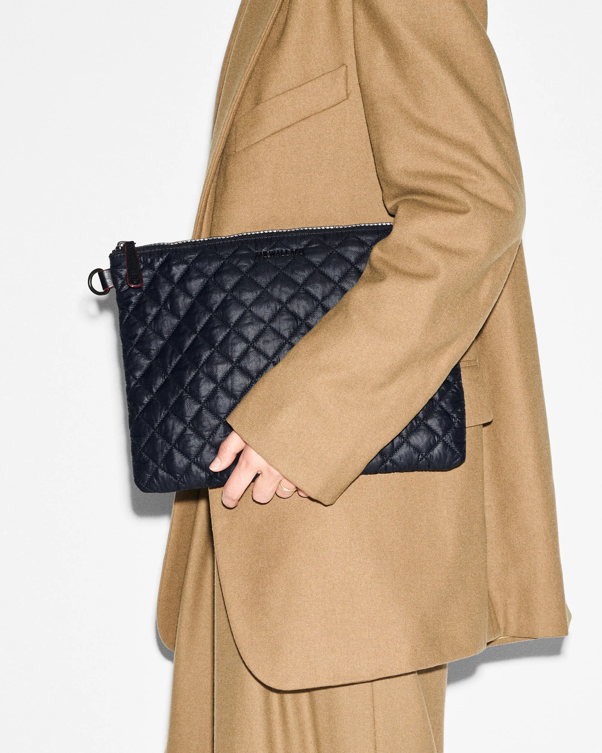 Black Metro Pouch