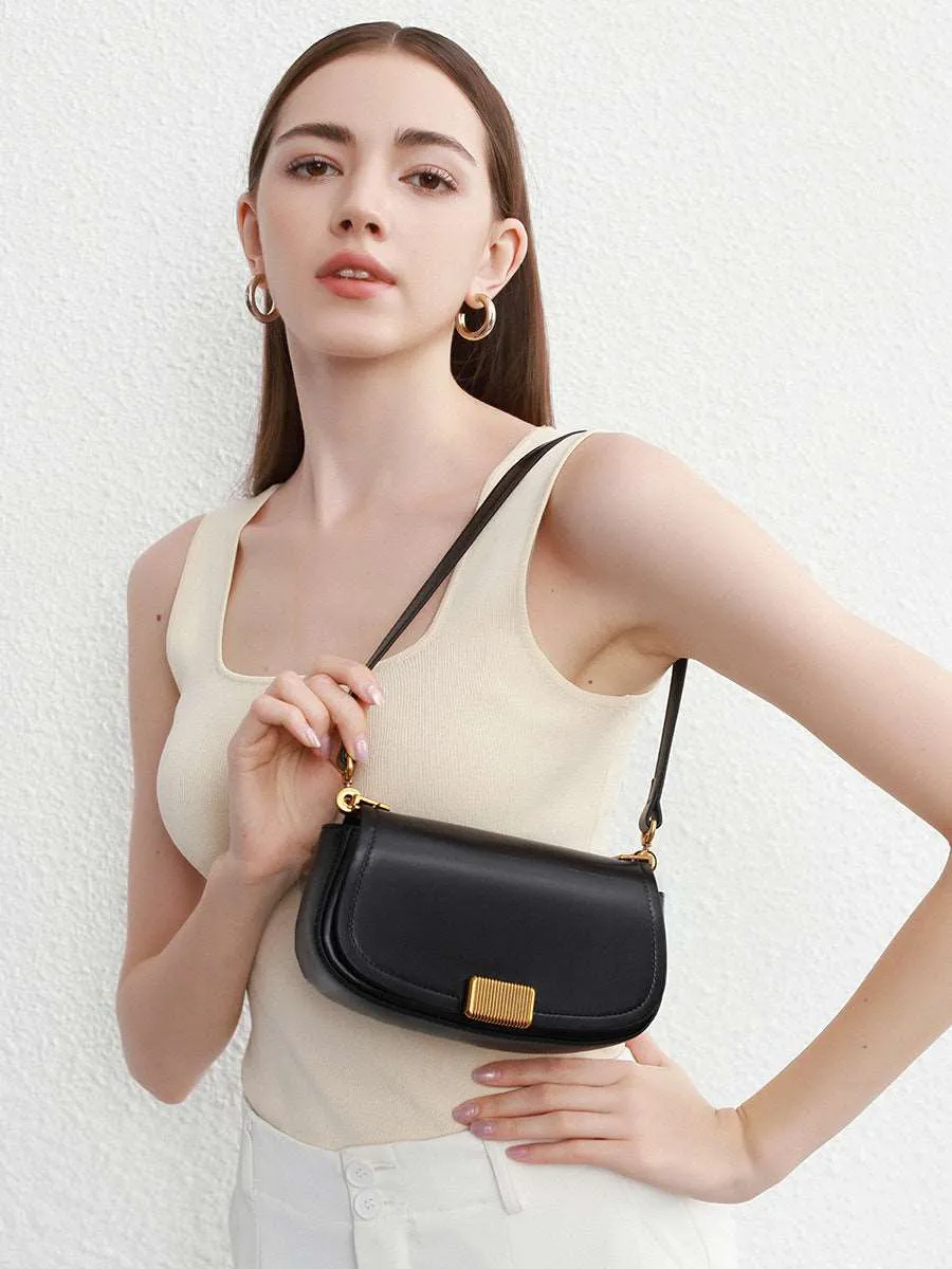 Fashion-forward Single-strap Saddle Purse