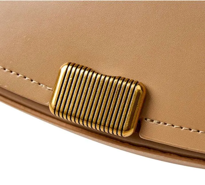 Fashion-forward Single-strap Saddle Purse
