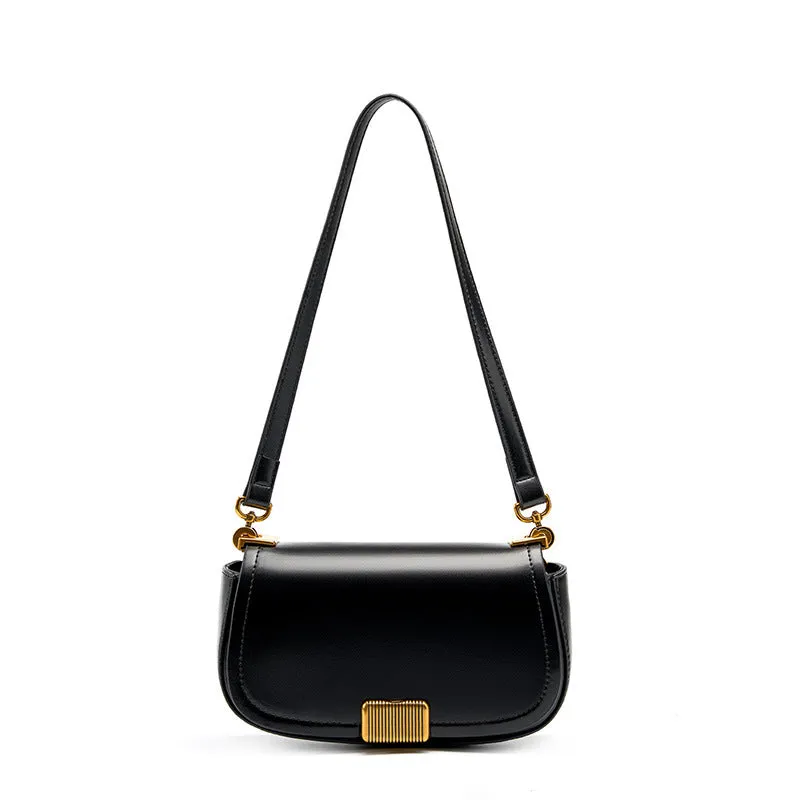 Fashion-forward Single-strap Saddle Purse