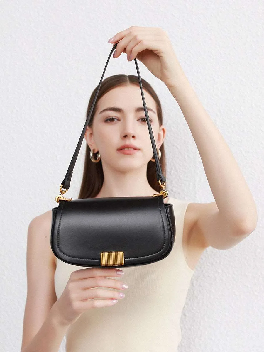 Fashion-forward Single-strap Saddle Purse