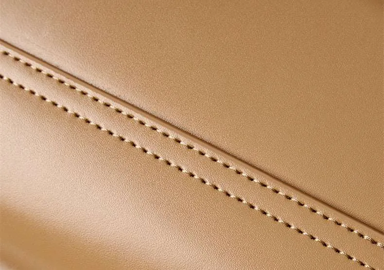 Fashion-forward Single-strap Saddle Purse