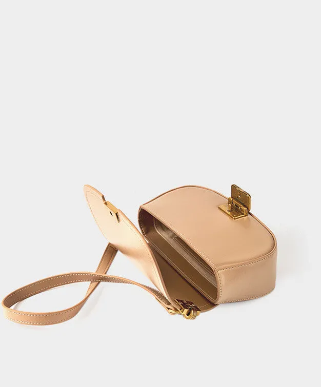 Fashion-forward Single-strap Saddle Purse