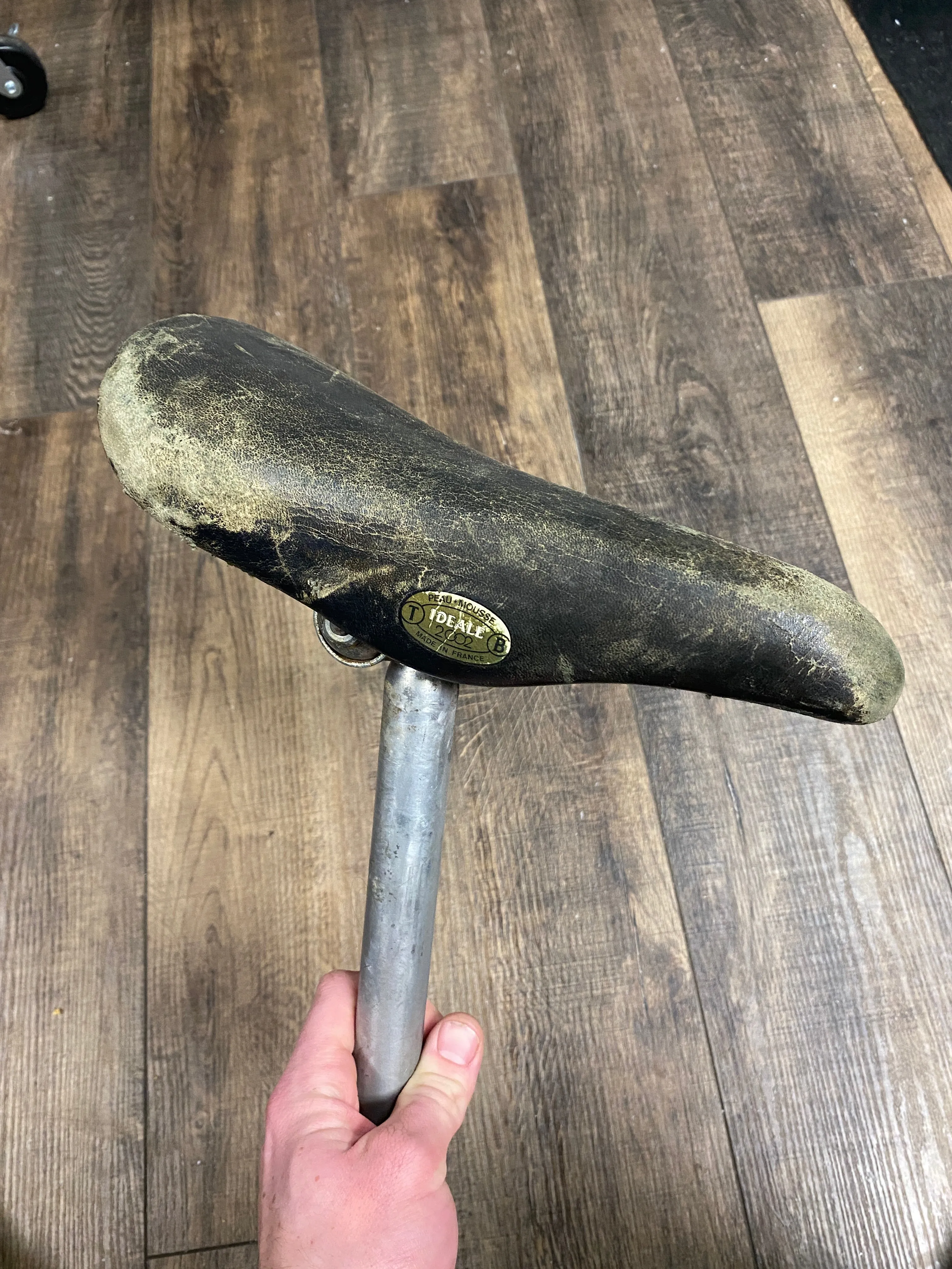 Ideale 2002 Vintage Leather Bicycle Saddle 26.6 post