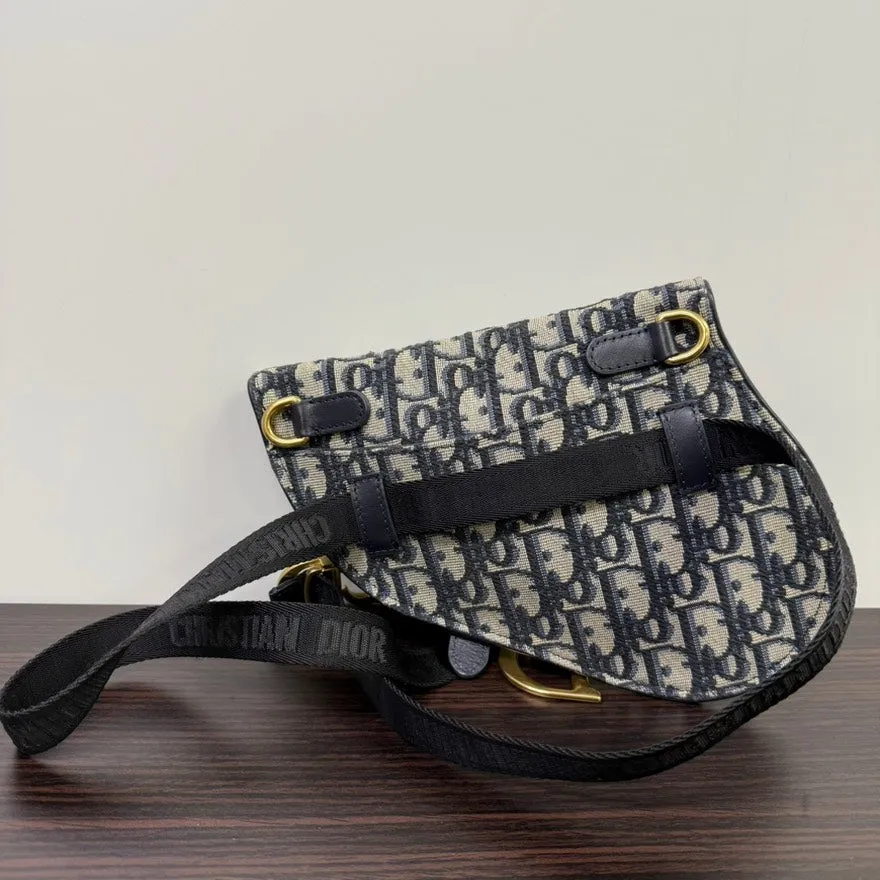 Preloved Dior Monogram Saddle Belt Bag NG6749 in Black and White - Vintage Designer Bag