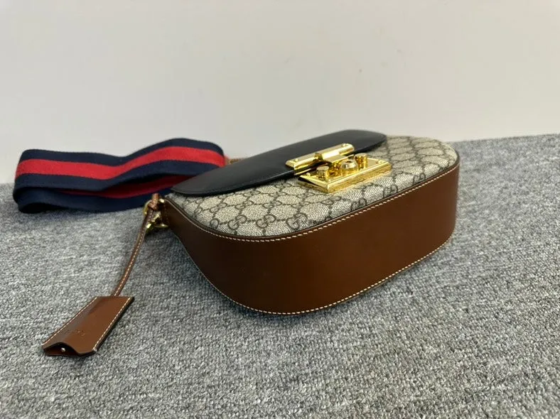 Preloved Gucci GG Supreme Saddle Bag Beige/Black